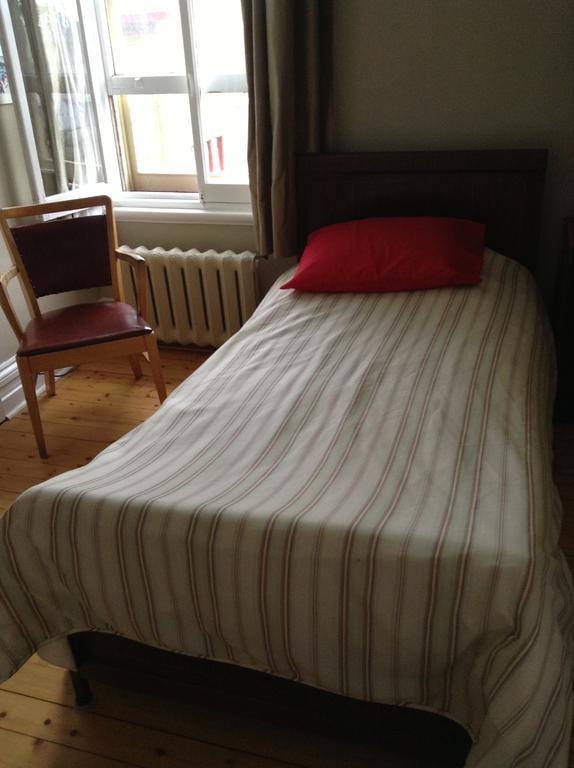 Le Gite Des Soeurs Saint-Luc-de-Vincennes Room photo